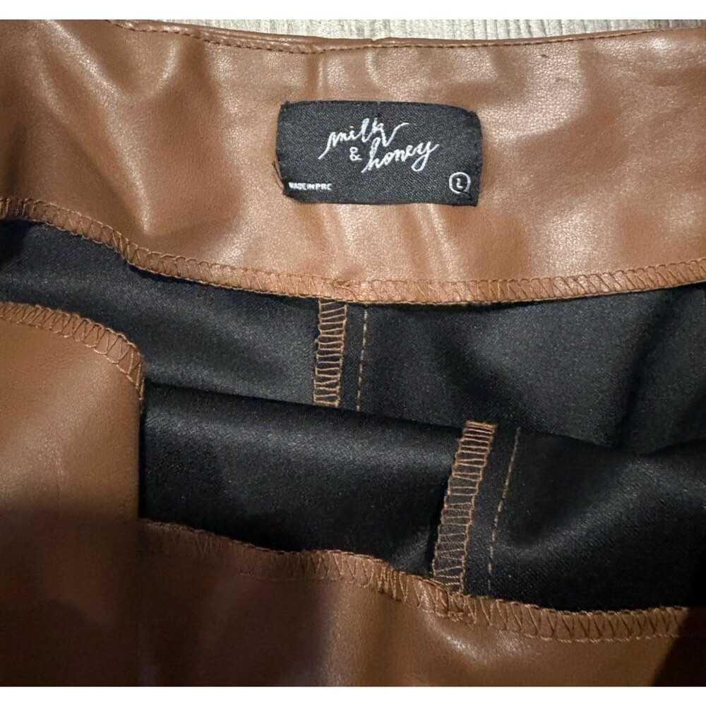 Skort - Picture 2 of 3